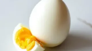 descacar ovo cozido